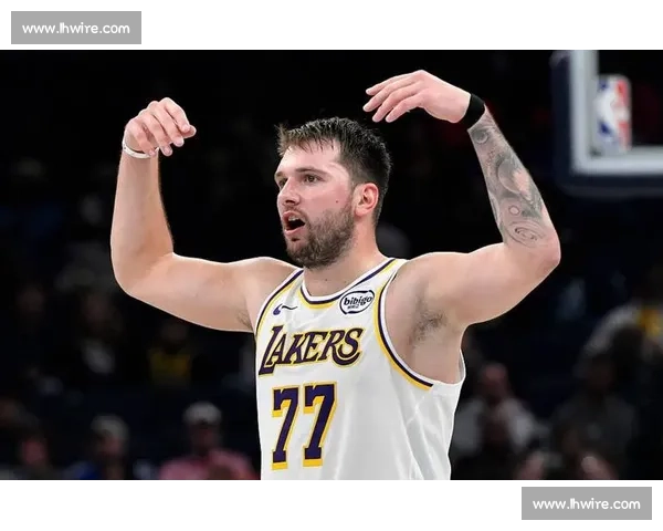 重磅交易猜想：JJJ 加盟湖人助詹皇东契奇冲冠，灰熊索要多首轮加速重建！